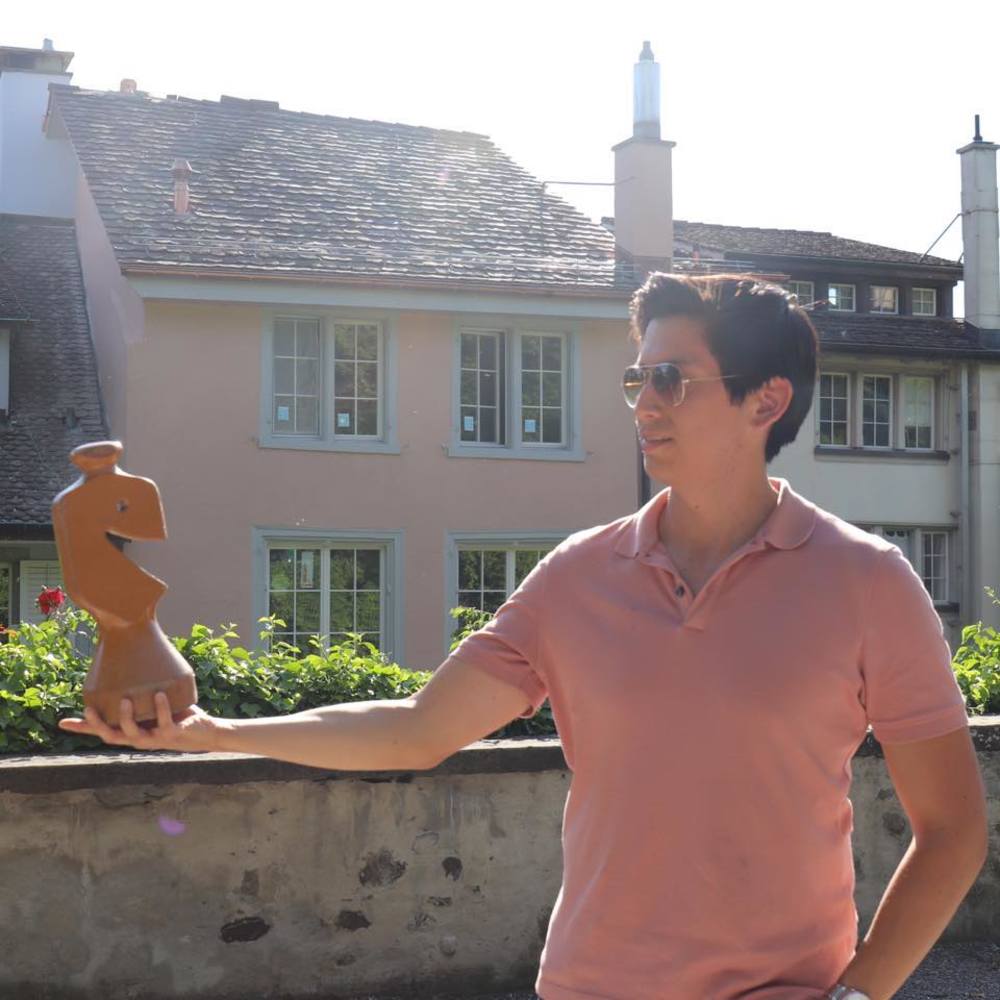 Meet your Posher, Kevin